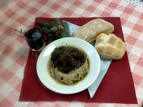 Bocconcini di cervo con polenta